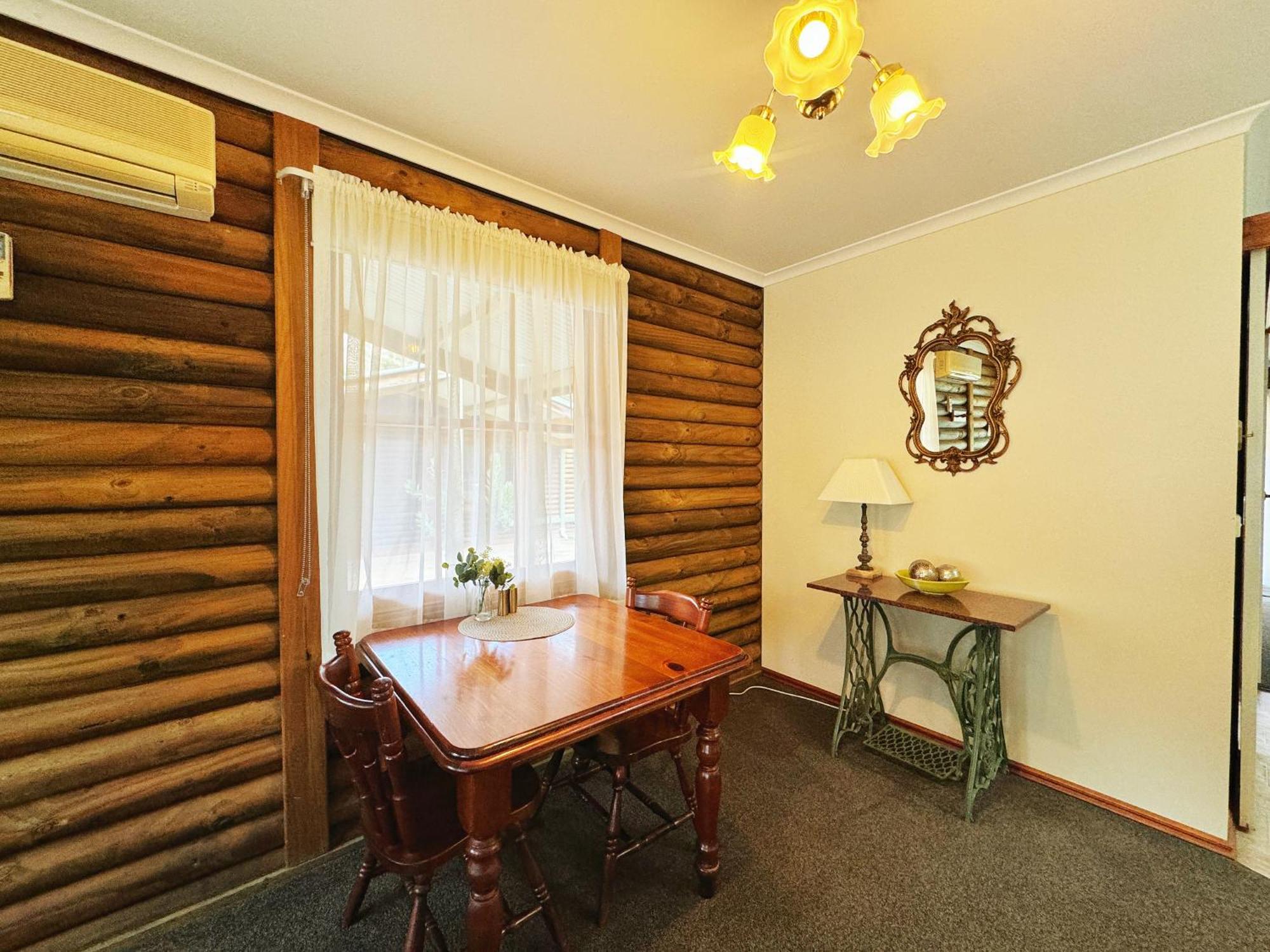 Halls Gap Log Cabins Екстер'єр фото